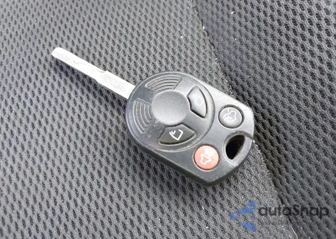 2014 Ford Focus Se z USA, uszkodzony, nr VIN 1FADP3F25EL154237